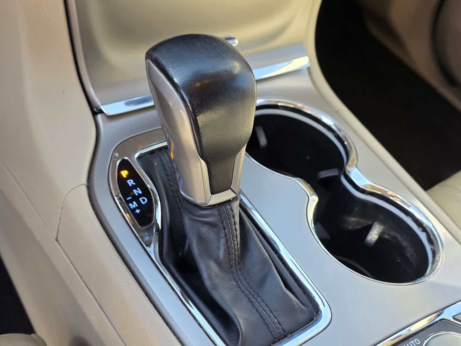 Thumbnail: 2021 Jeep Grand Cherokee - 24