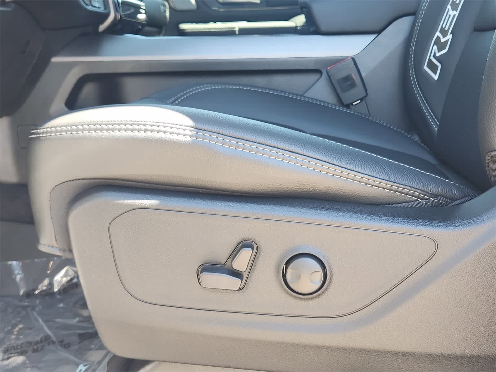 Thumbnail: 2026 RAM 1500 - 20