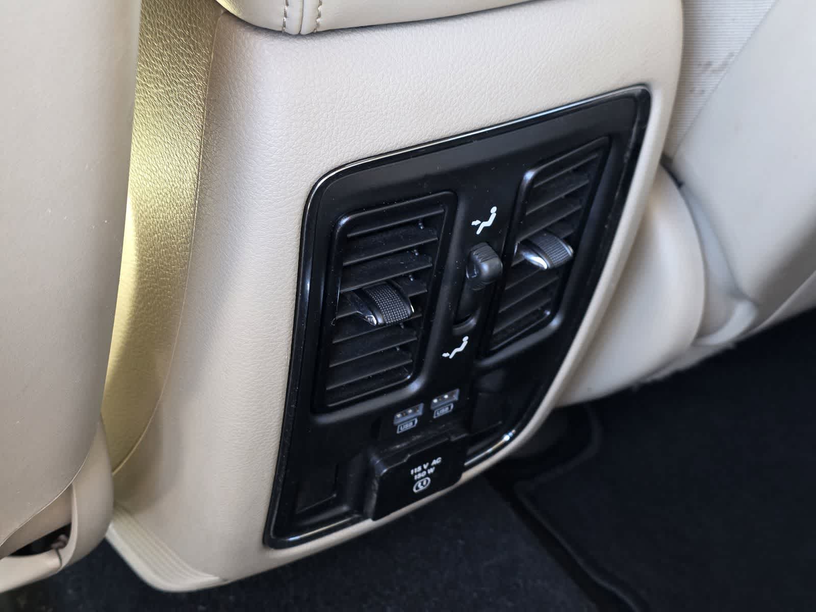 Thumbnail: 2021 Jeep Grand Cherokee - 29