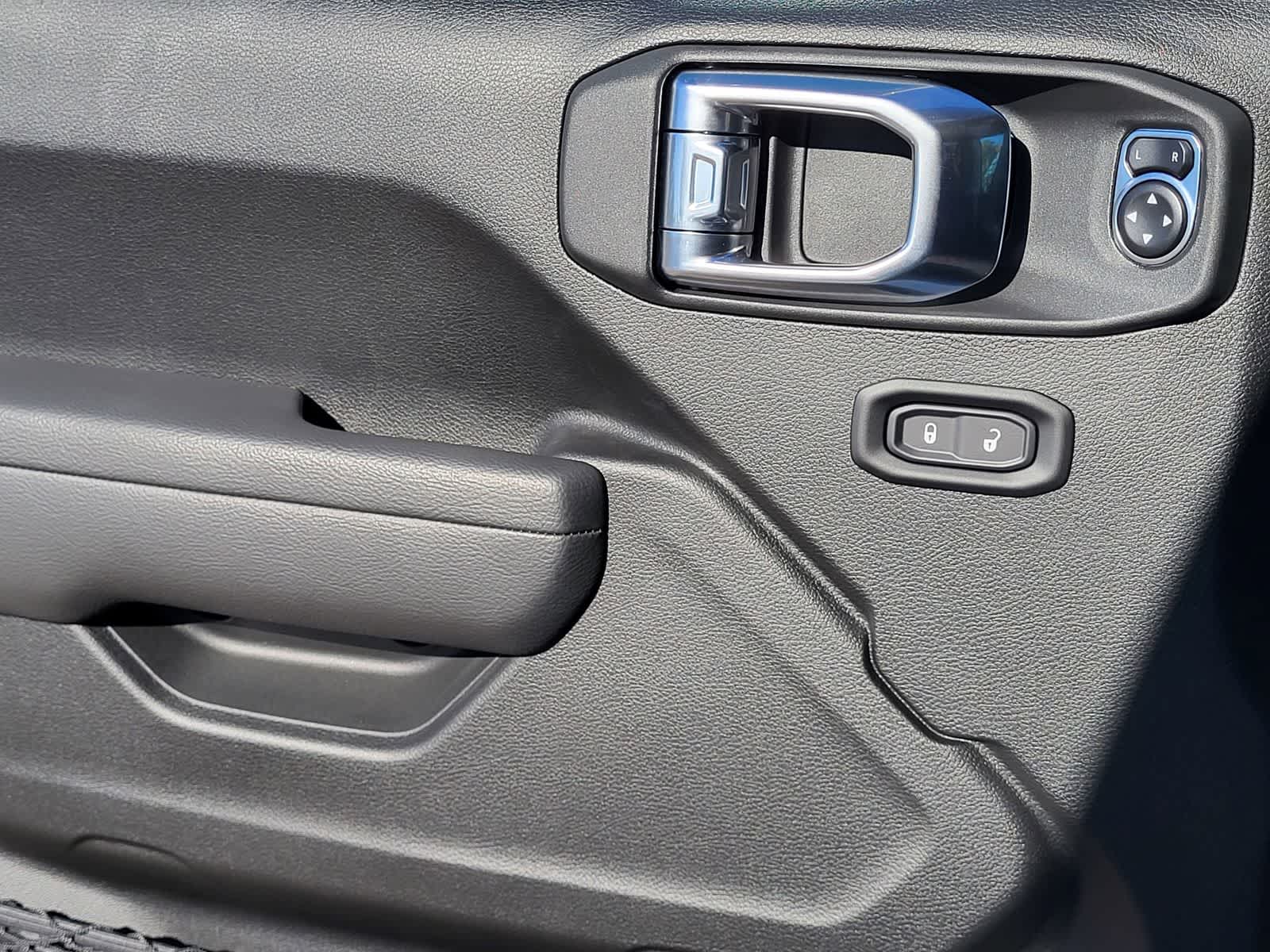 Thumbnail: 2026 Jeep Wrangler - 16