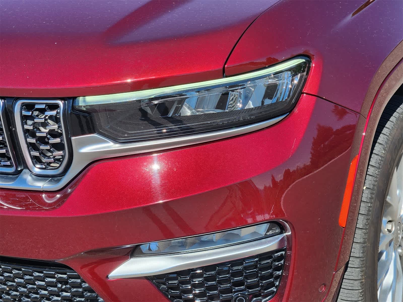 Thumbnail: 2022 Jeep Grand Cherokee - 8