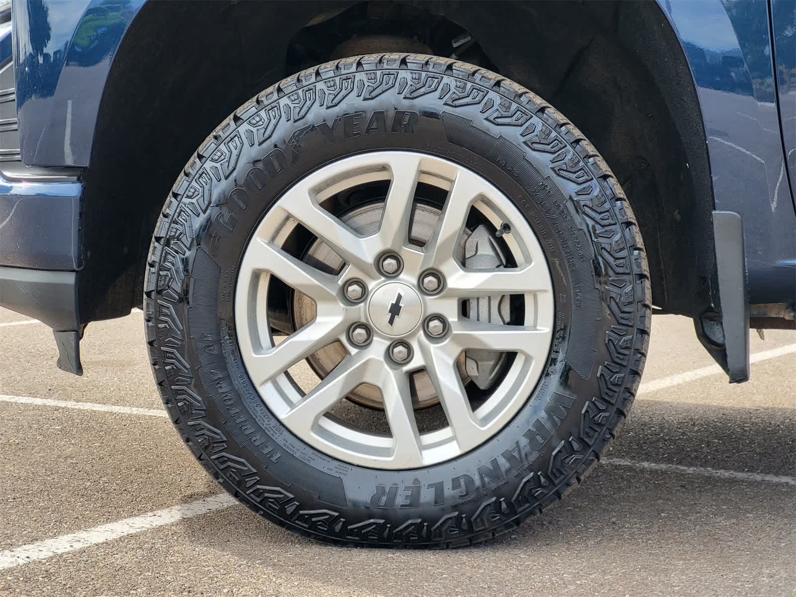 Thumbnail: 2020 Chevrolet Silverado 1500 - 10