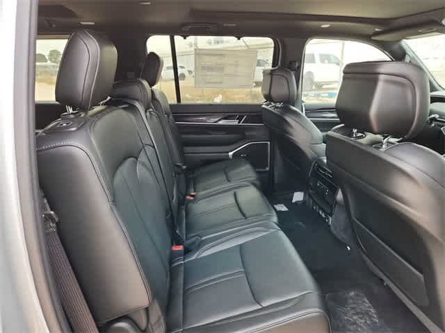 Thumbnail: 2024 Jeep Wagoneer - 13