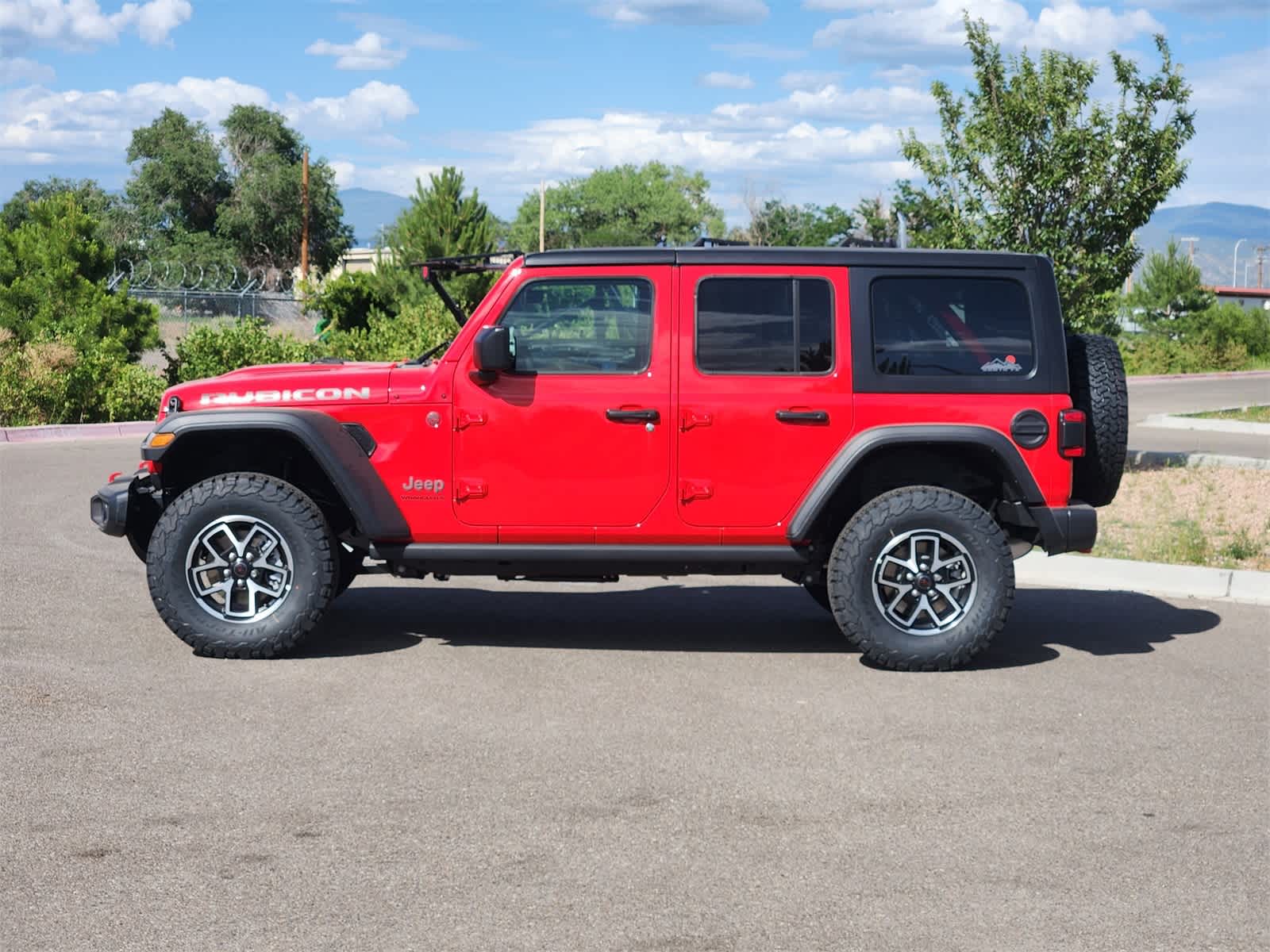 2025 Jeep Wrangler Rubicon Sport photo 4
