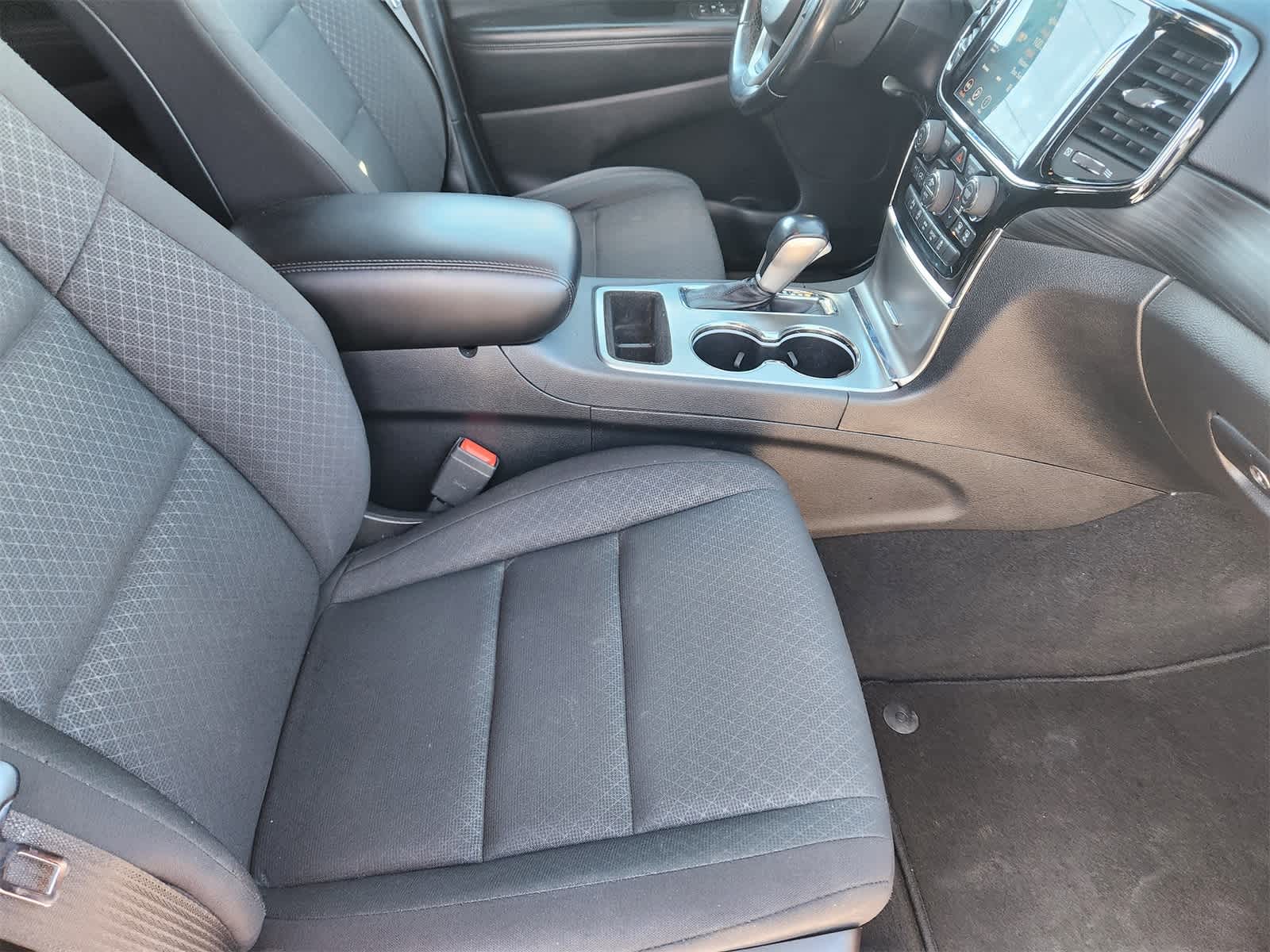 Thumbnail: 2020 Jeep Grand Cherokee - 27