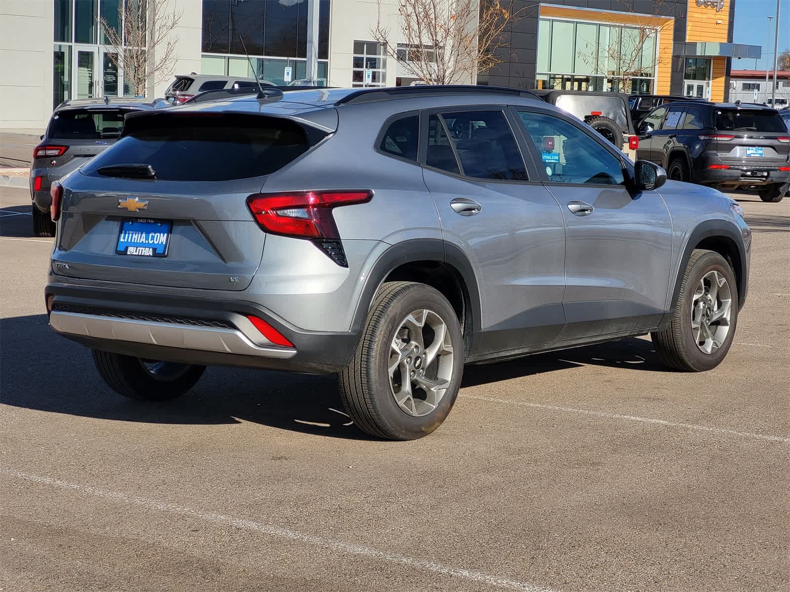 Thumbnail: 2025 Chevrolet Trax - 5