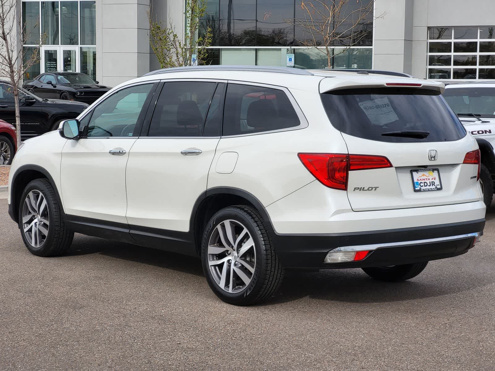 Thumbnail: 2018 Honda Pilot - 7