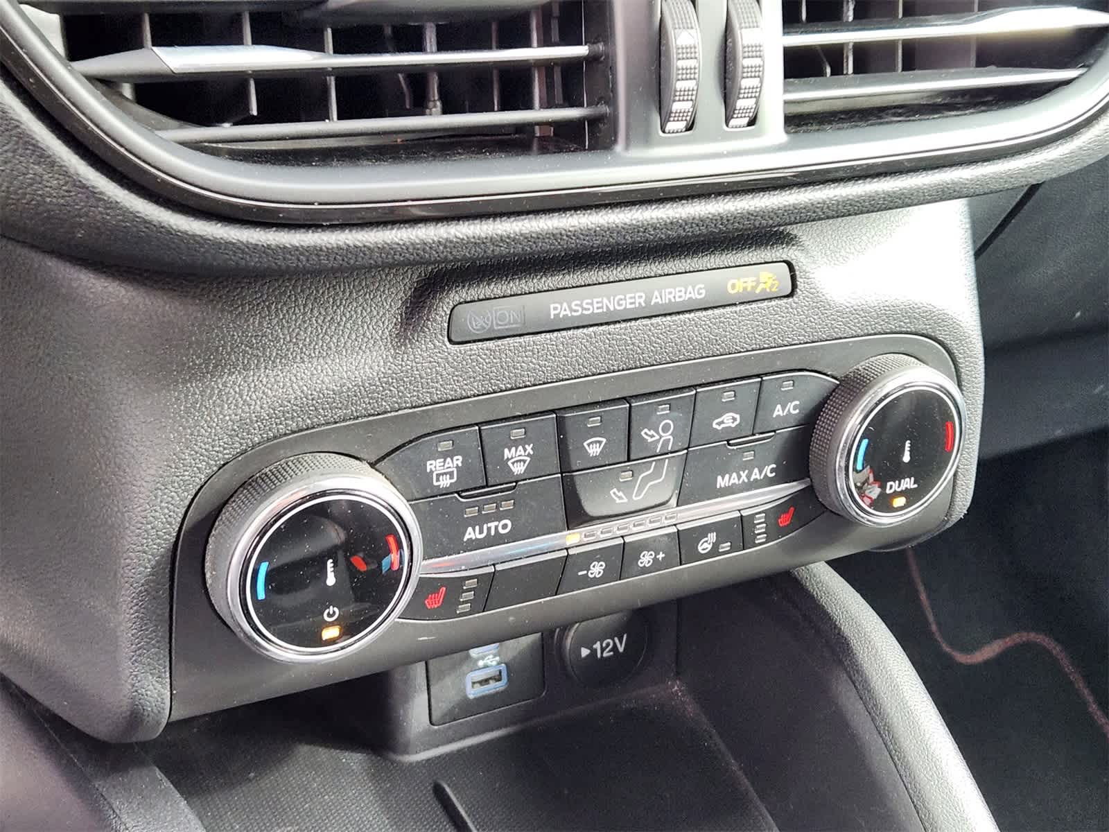 Thumbnail: 2023 Ford Escape - 19