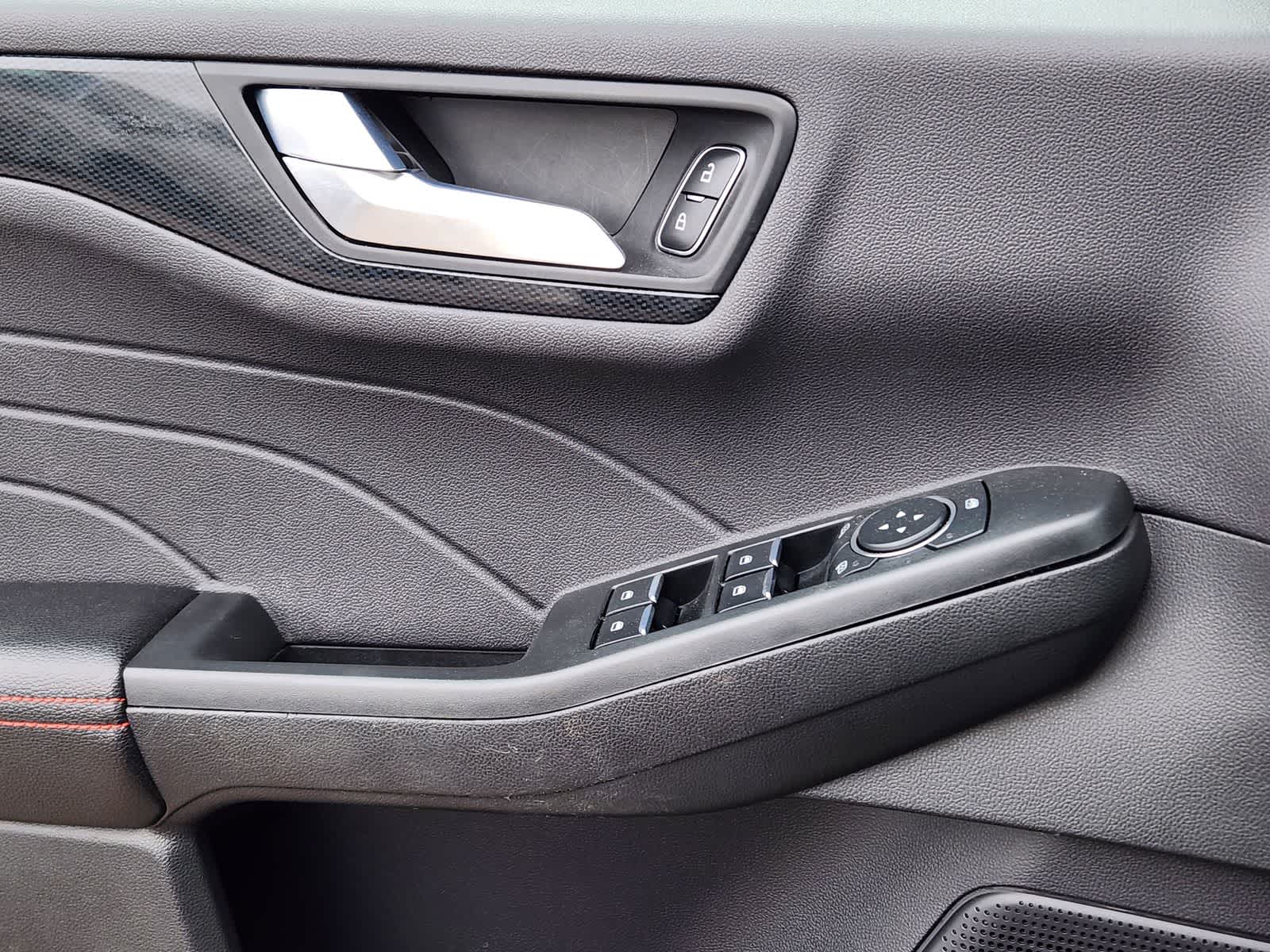 Thumbnail: 2023 Ford Escape - 14