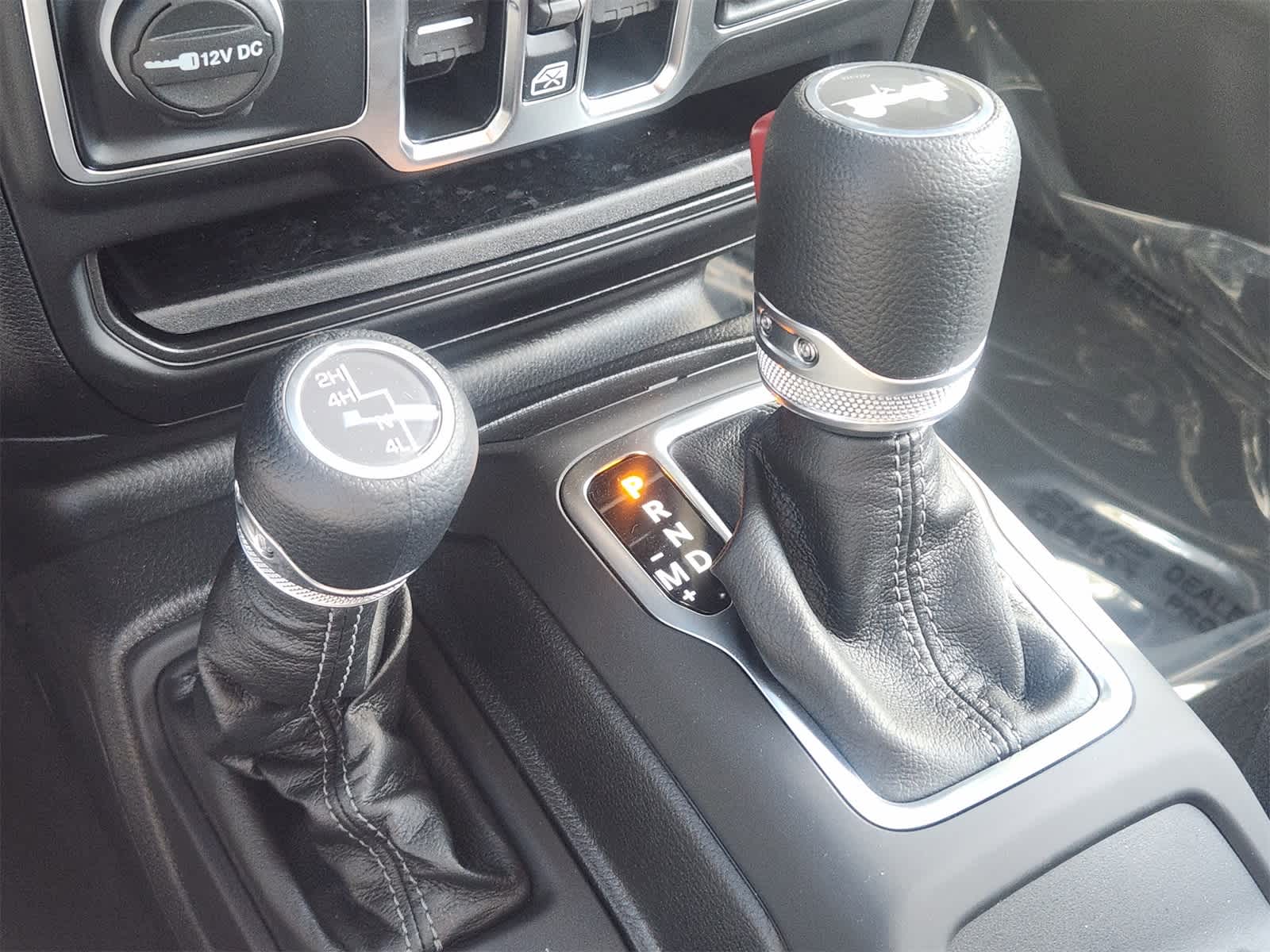 Thumbnail: 2025 Jeep Wrangler - 17