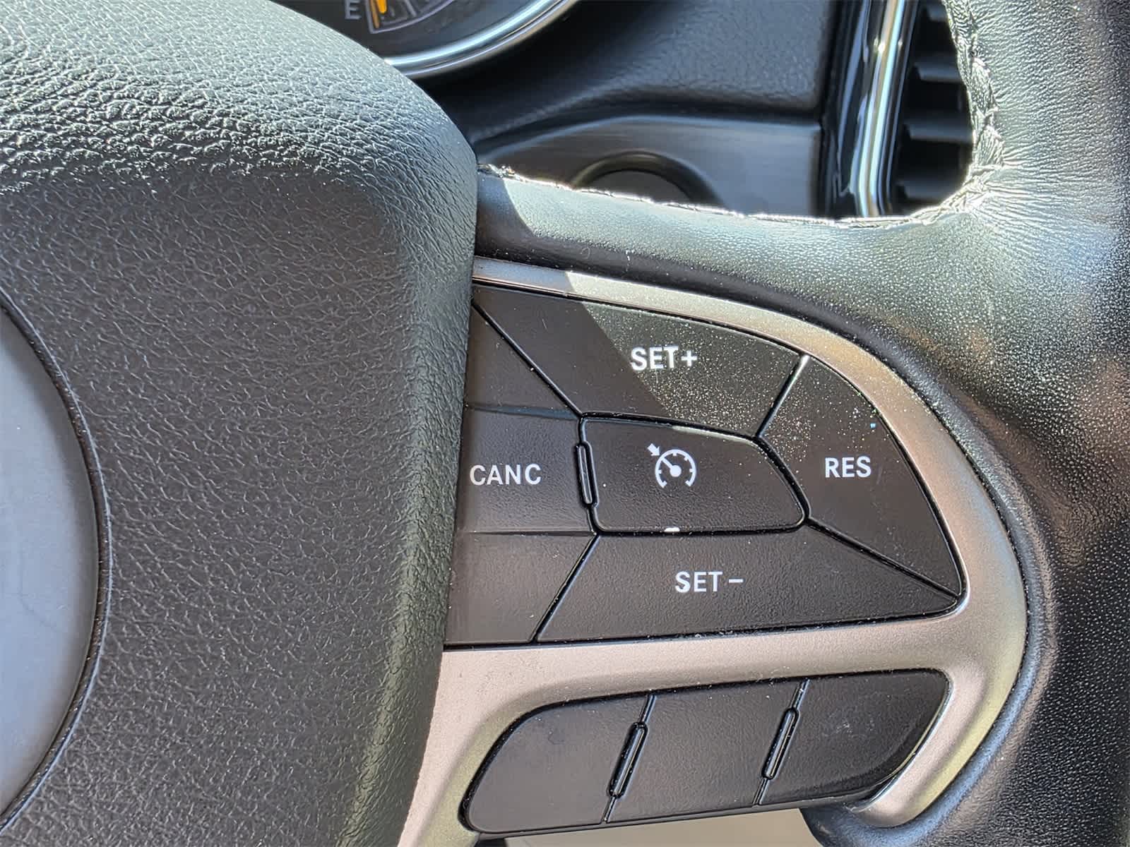 Thumbnail: 2021 Jeep Grand Cherokee - 19