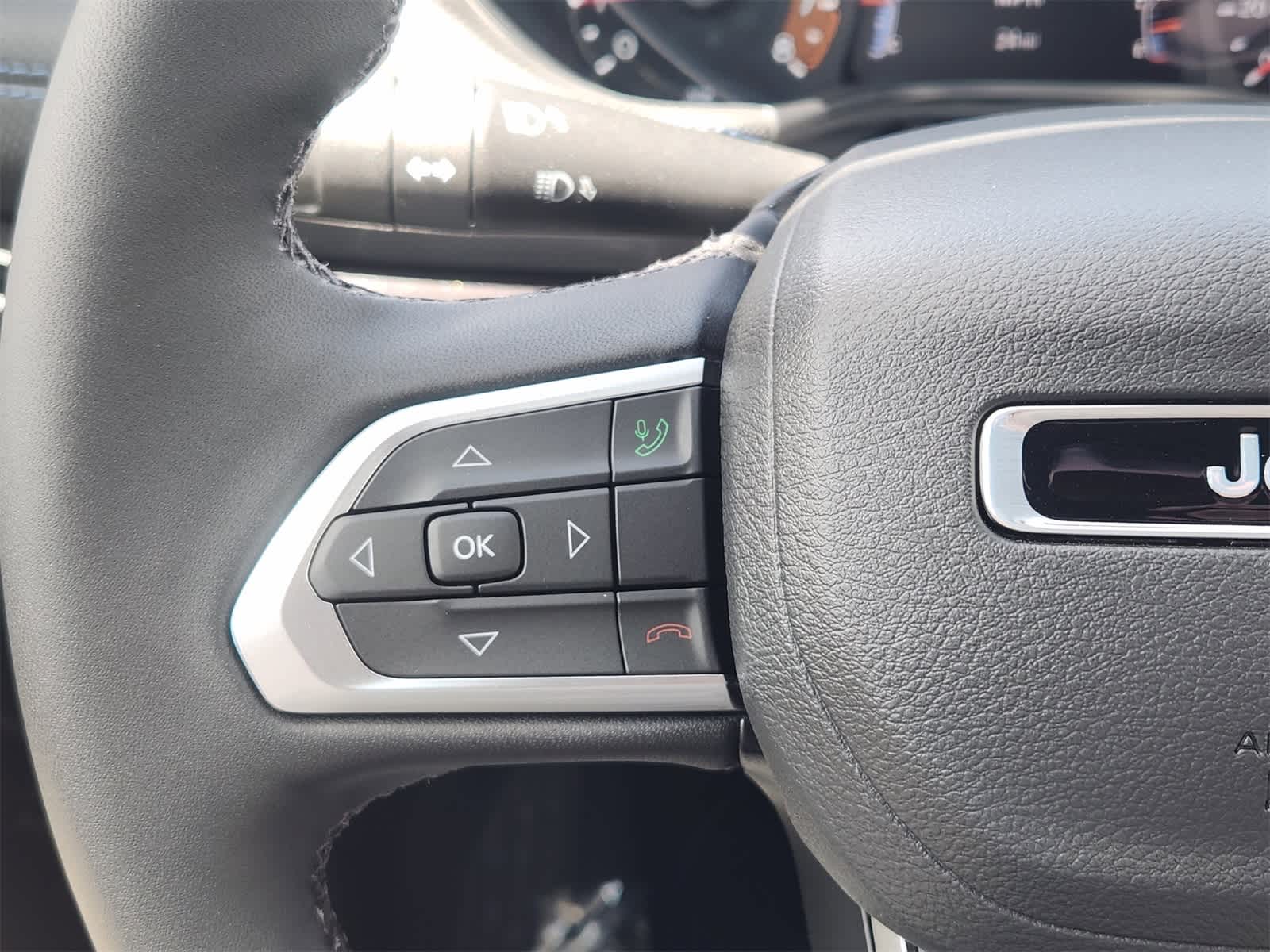 Thumbnail: 2025 Jeep Compass - 23