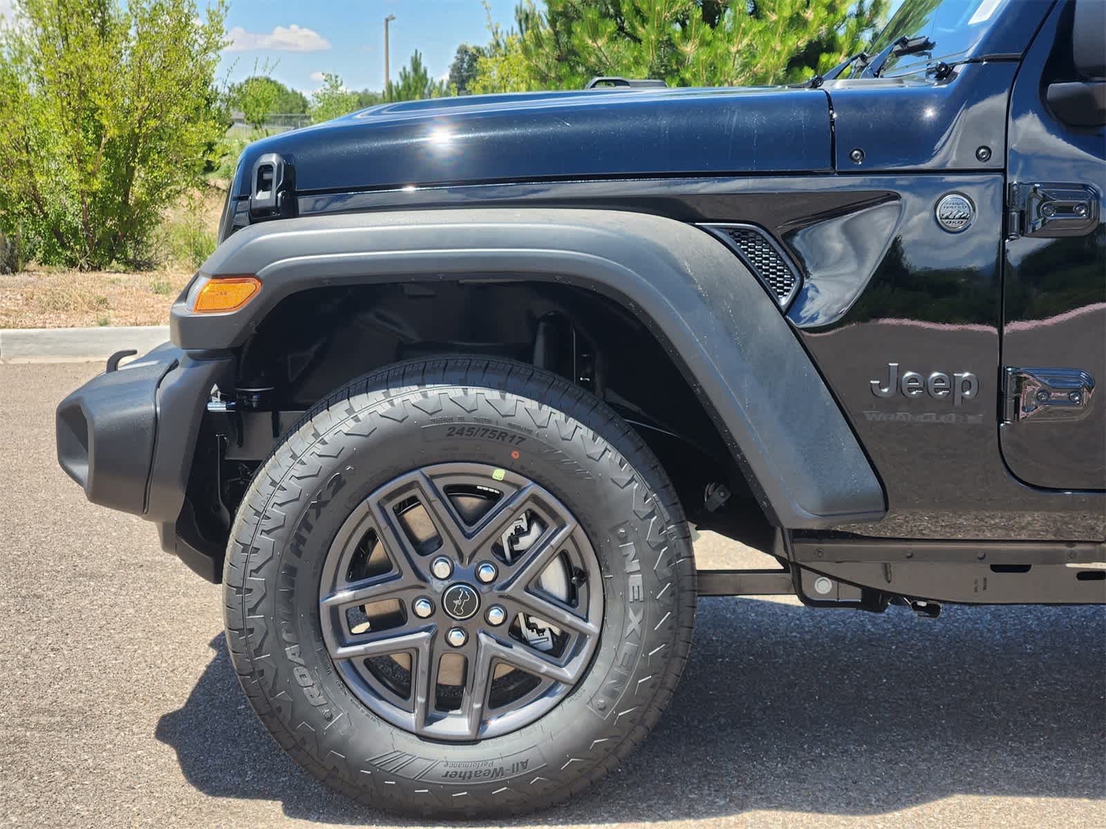 Thumbnail: 2025 Jeep Wrangler - 9