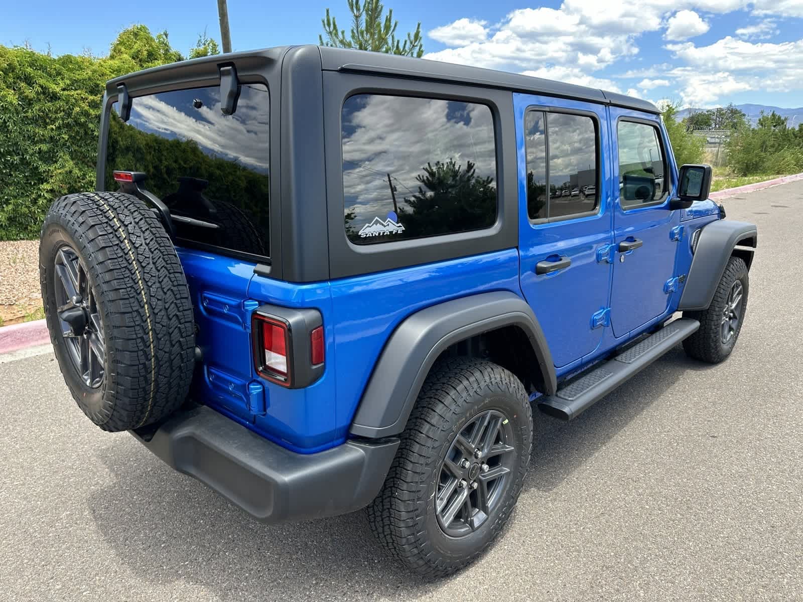 Thumbnail: 2024 Jeep Wrangler - 41