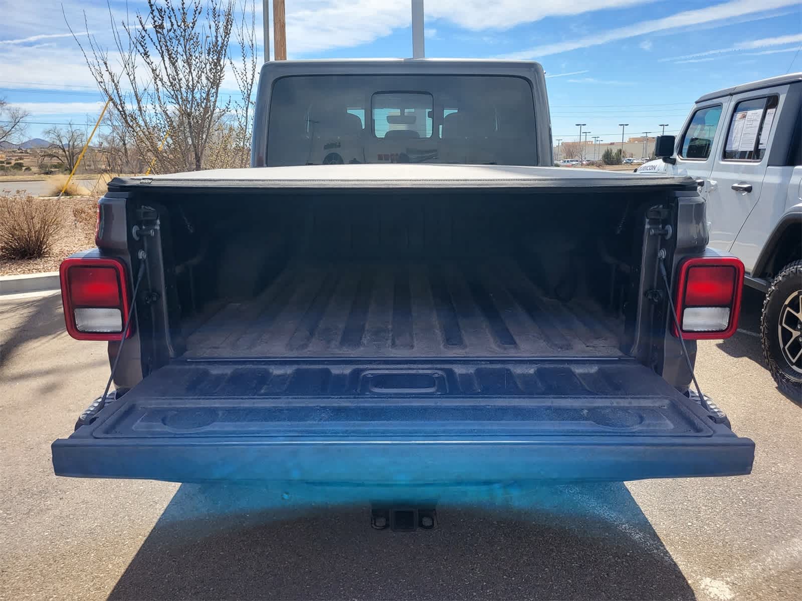 Thumbnail: 2023 Jeep Gladiator - 30