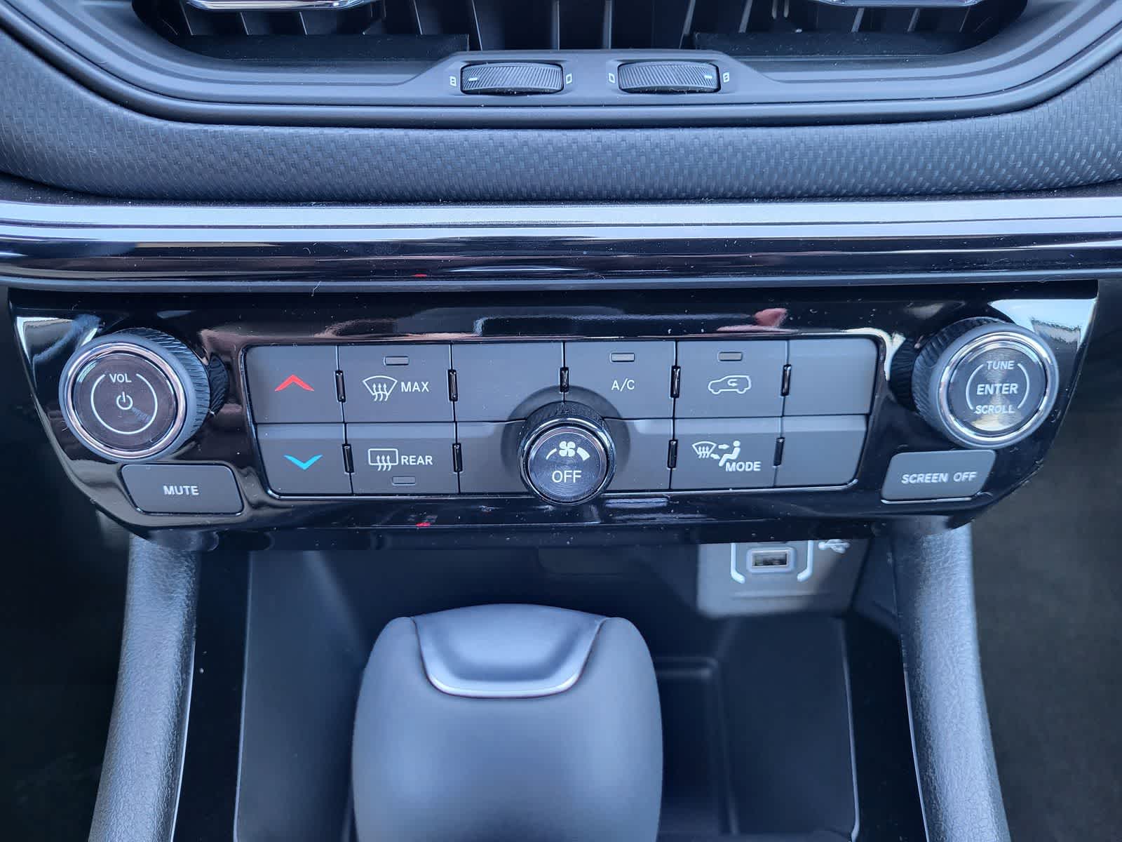 Thumbnail: 2026 Jeep Compass - 14