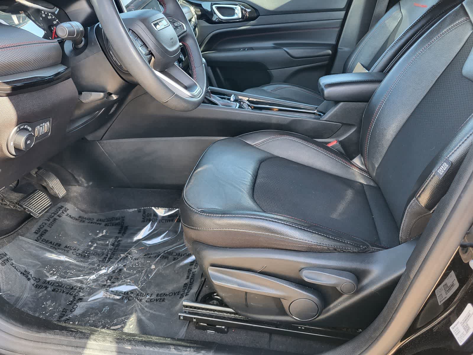 Thumbnail: 2023 Jeep Compass - 26