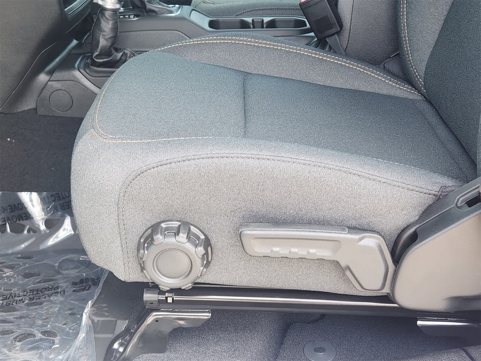 Thumbnail: 2025 Jeep Wrangler - 19