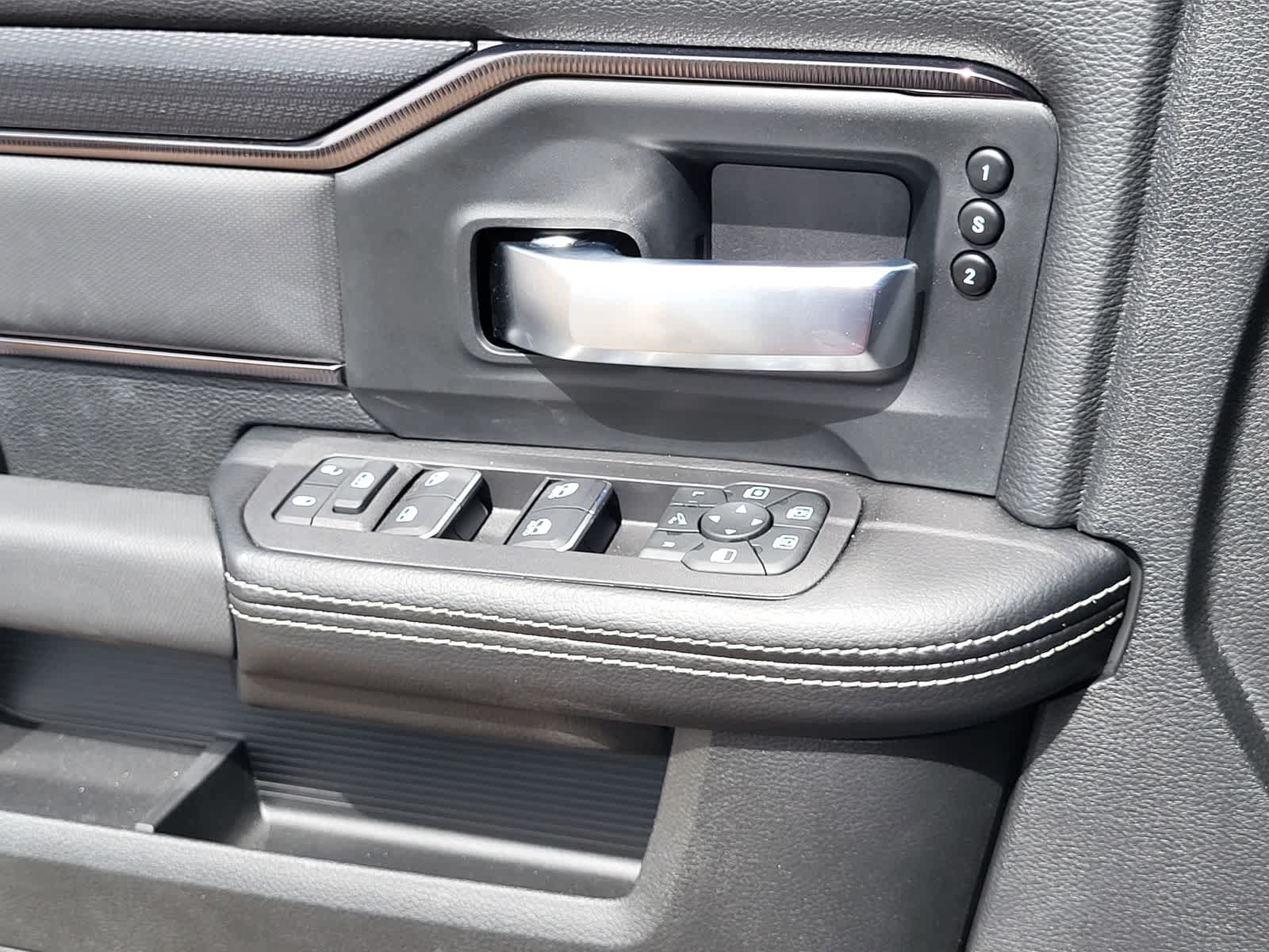 2026 RAM 2500 Rebel - Photo 14