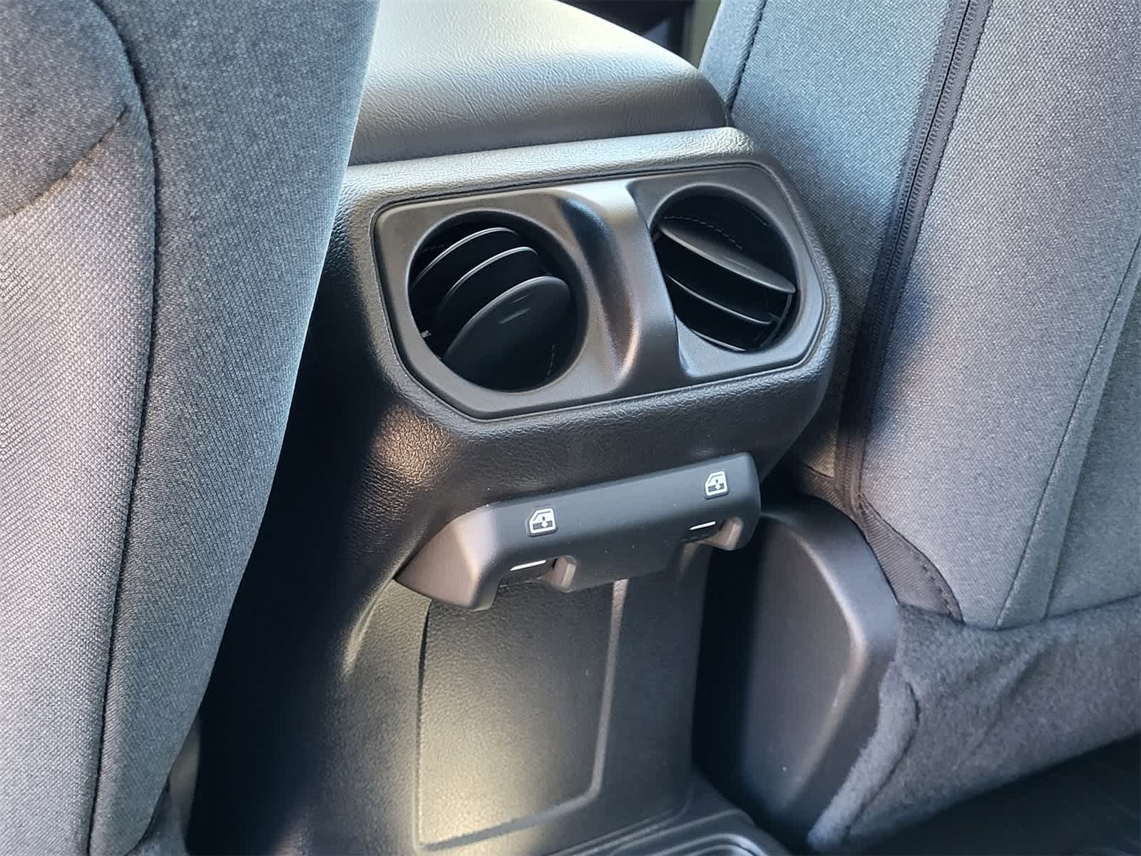 Thumbnail: 2025 Jeep Gladiator - 18