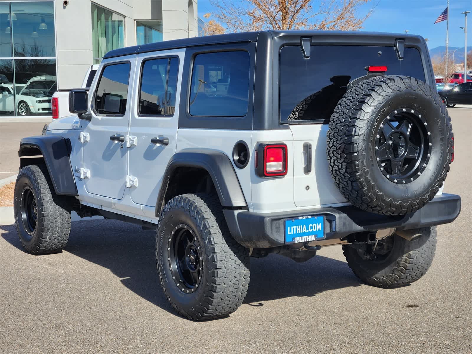 Thumbnail: 2020 Jeep Wrangler - 7