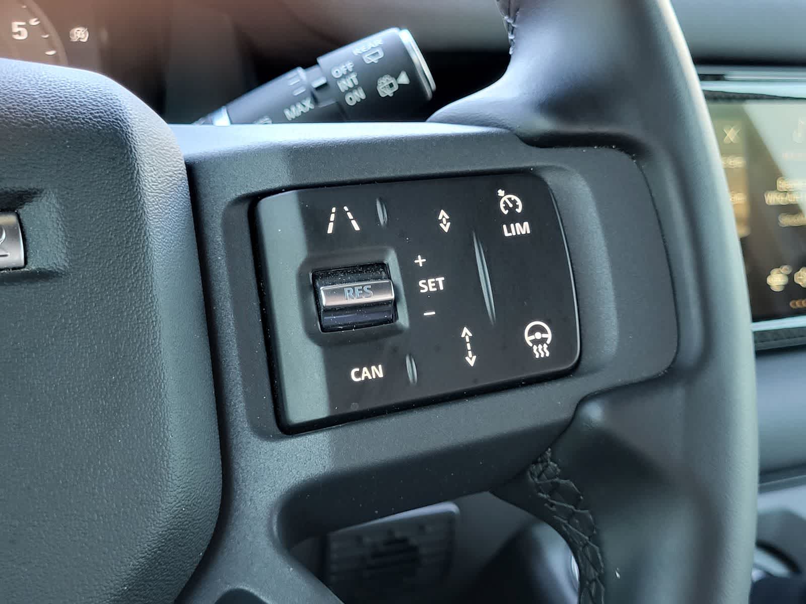 Thumbnail: 2024 Land Rover Defender - 17