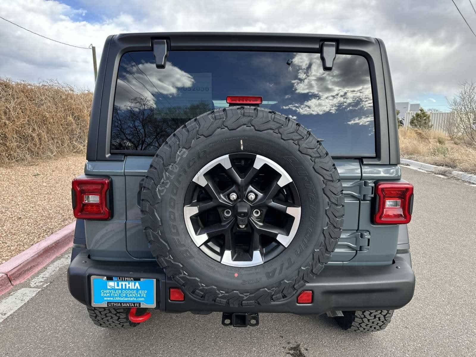 Thumbnail: 2024 Jeep Wrangler - 15