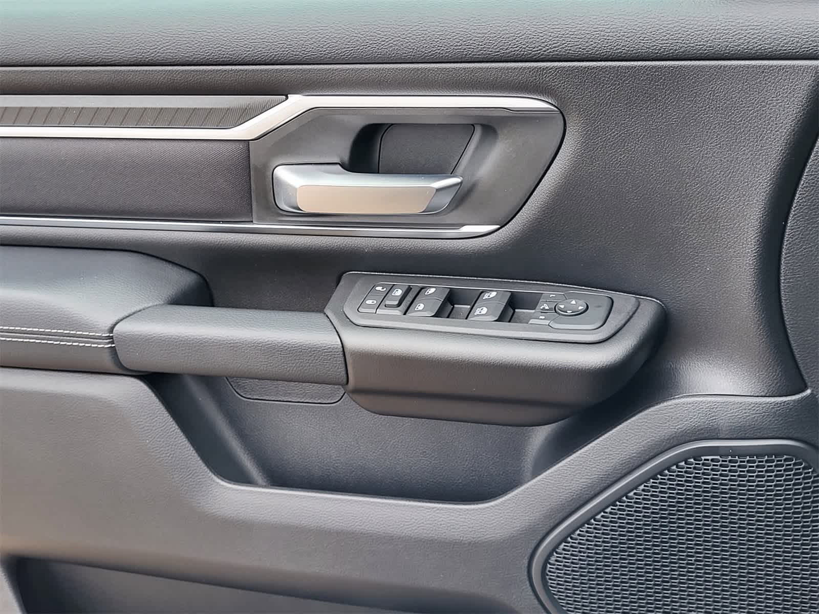 Thumbnail: 2026 RAM 1500 - 13