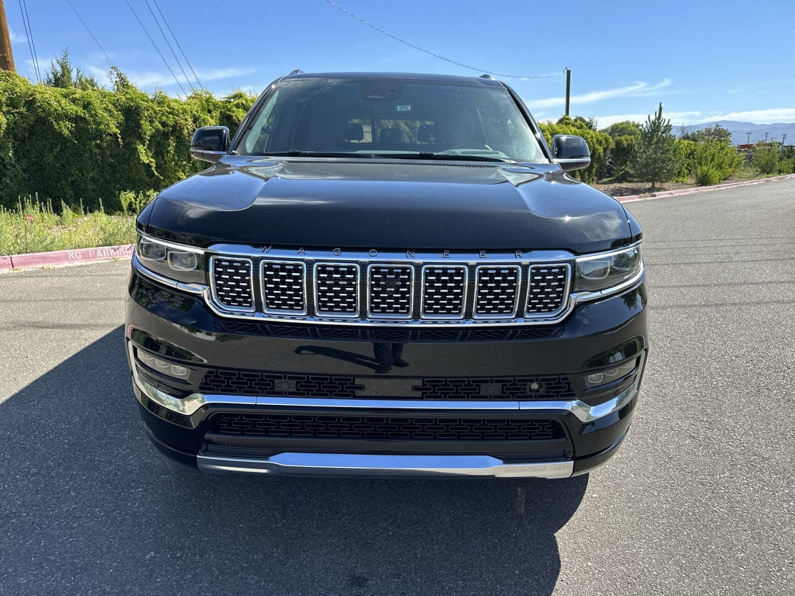 2023 Jeep Grand Wagoneer Series III 15