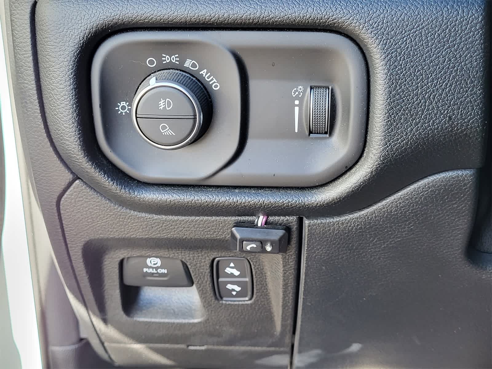 Thumbnail: 2022 RAM 1500 - 24