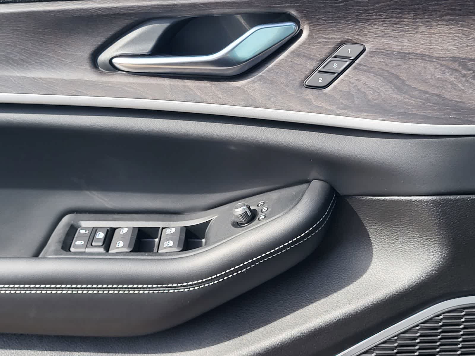 Thumbnail: 2026 Jeep Grand Cherokee - 13