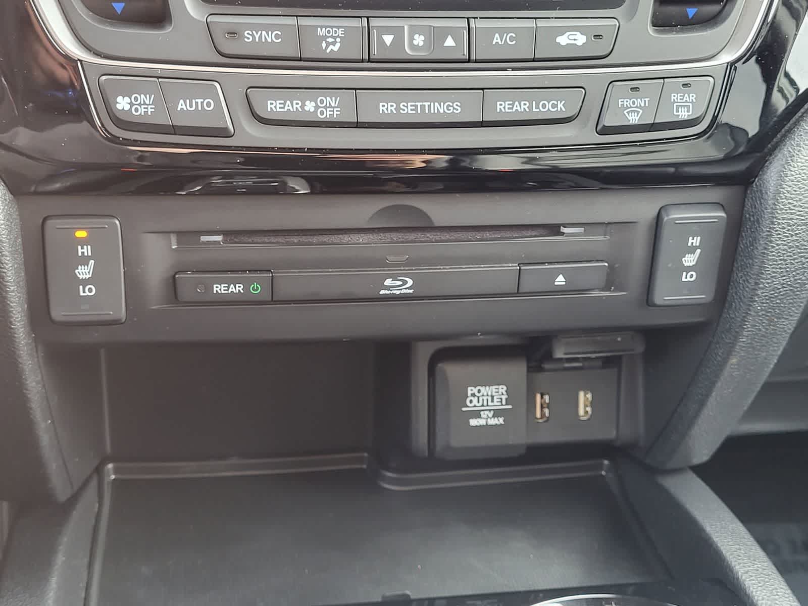 Thumbnail: 2018 Honda Pilot - 30