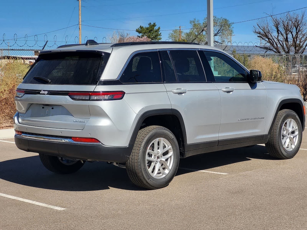 New 2026 Jeep Grand Cherokee Laredo X Sport Utility
