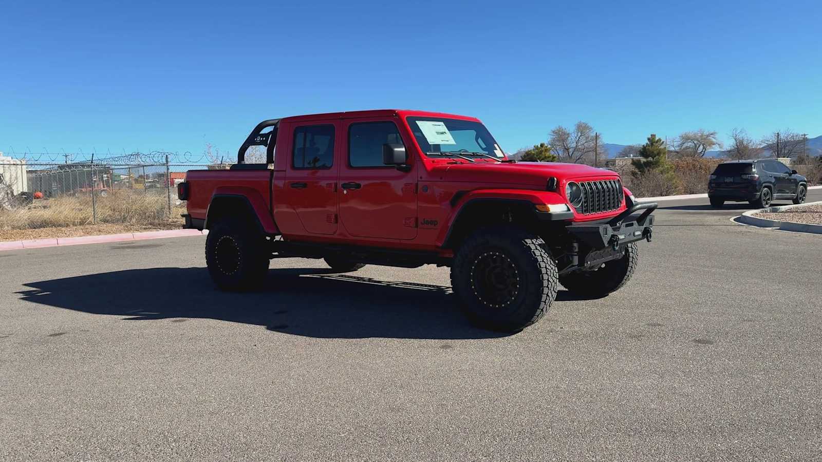 2025 Jeep Gladiator photo 2