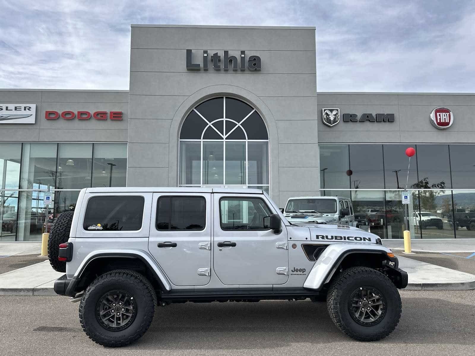 Thumbnail: 2024 Jeep Wrangler - 38