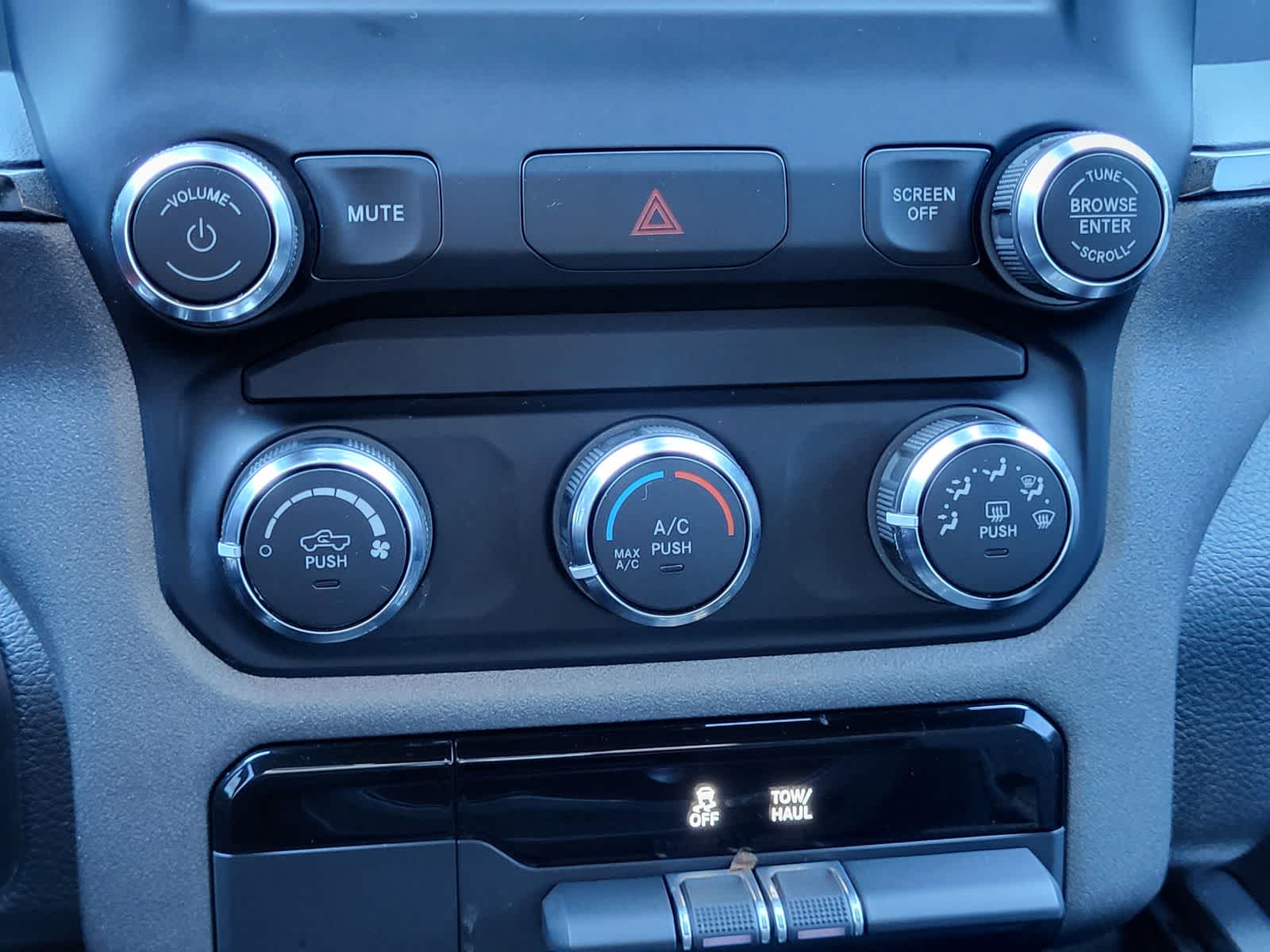 Thumbnail: 2020 RAM 1500 - 22