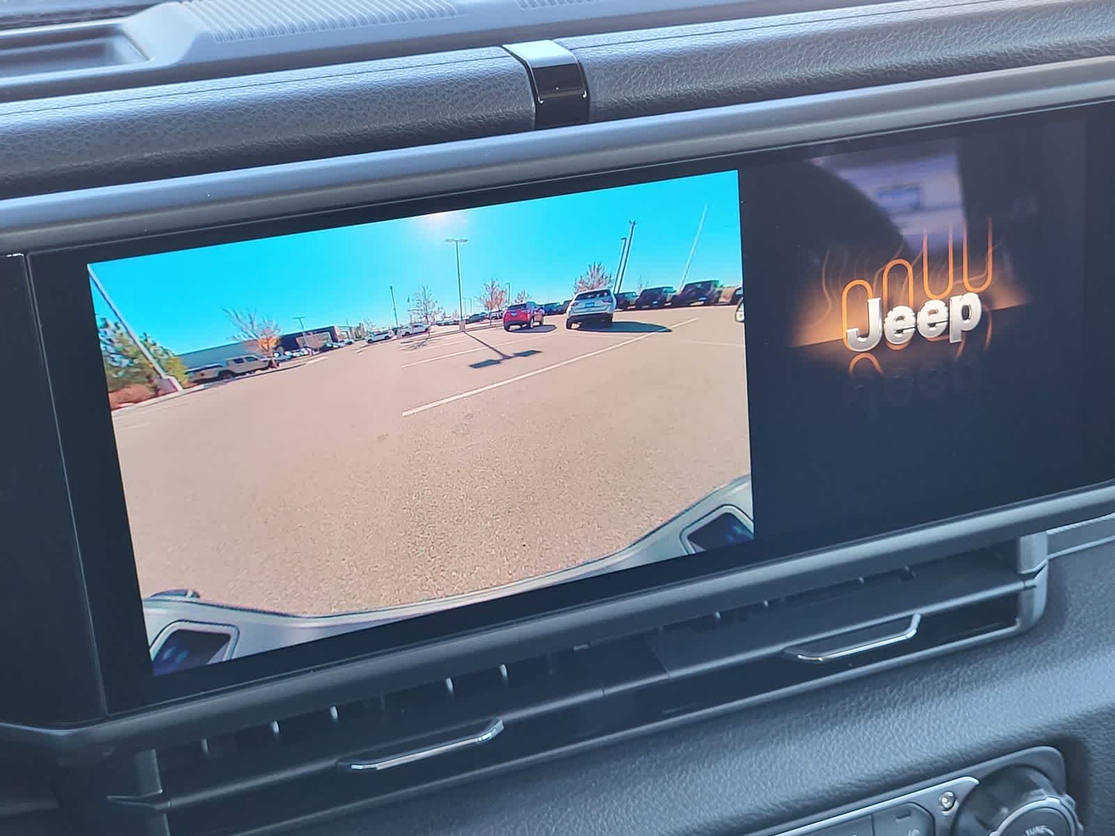 Thumbnail: 2026 Jeep Gladiator - 11