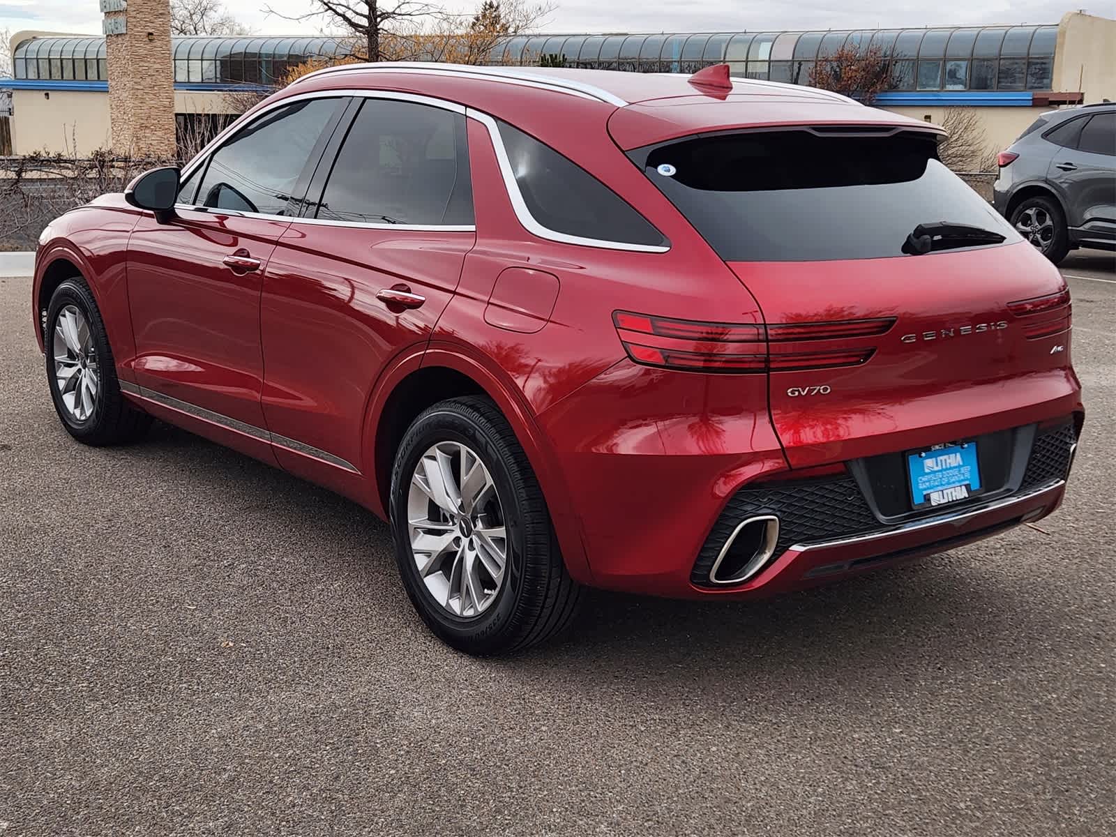 Thumbnail: 2022 Genesis GV70 - 10