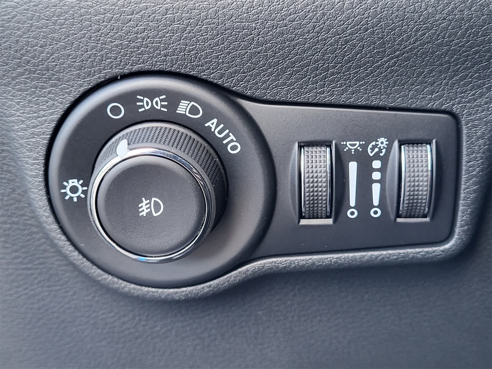 Thumbnail: 2026 Jeep Compass - 14