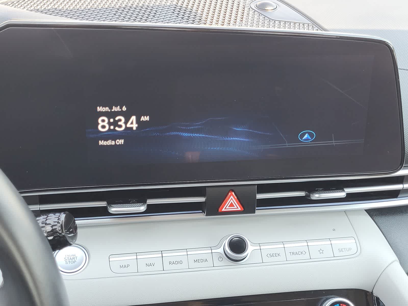 2025 Hyundai Elantra Limited - Photo 20