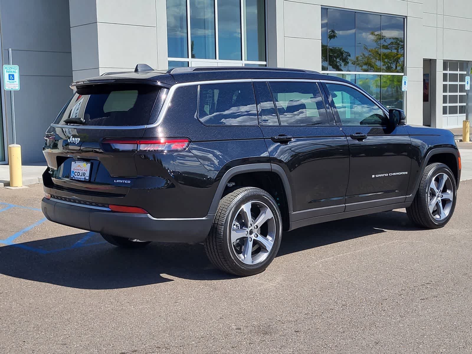 Thumbnail: 2026 Jeep Grand Cherokee L - 4