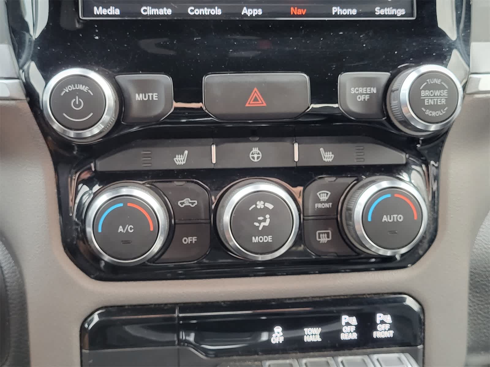 Thumbnail: 2020 RAM 1500 - 23