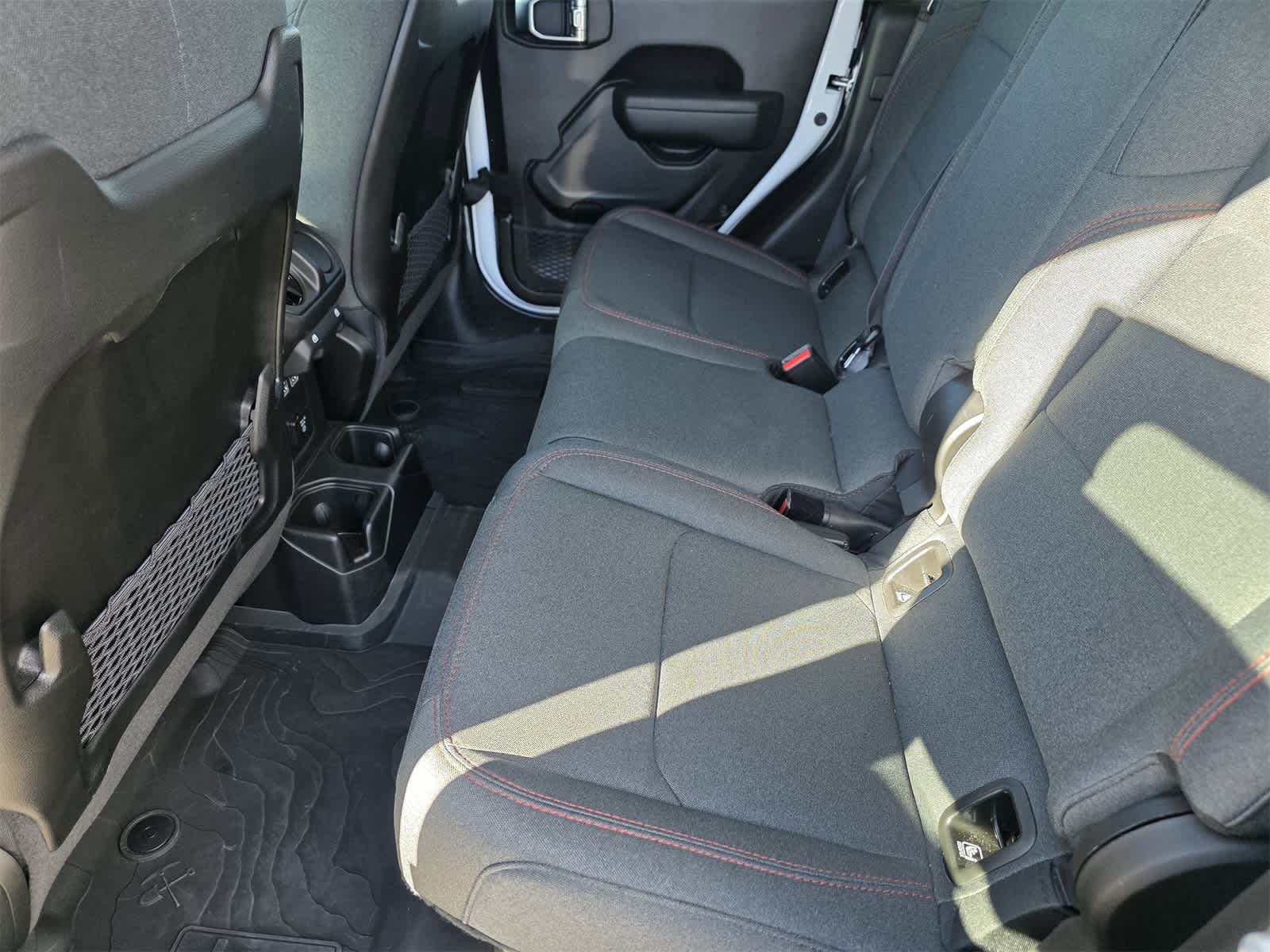 Thumbnail: 2025 Jeep Gladiator - 27