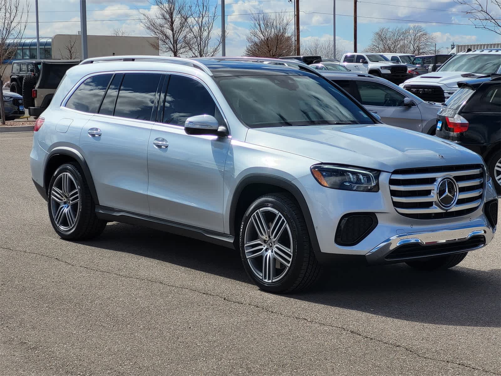 Thumbnail: 2024 Mercedes-Benz GLS - 3