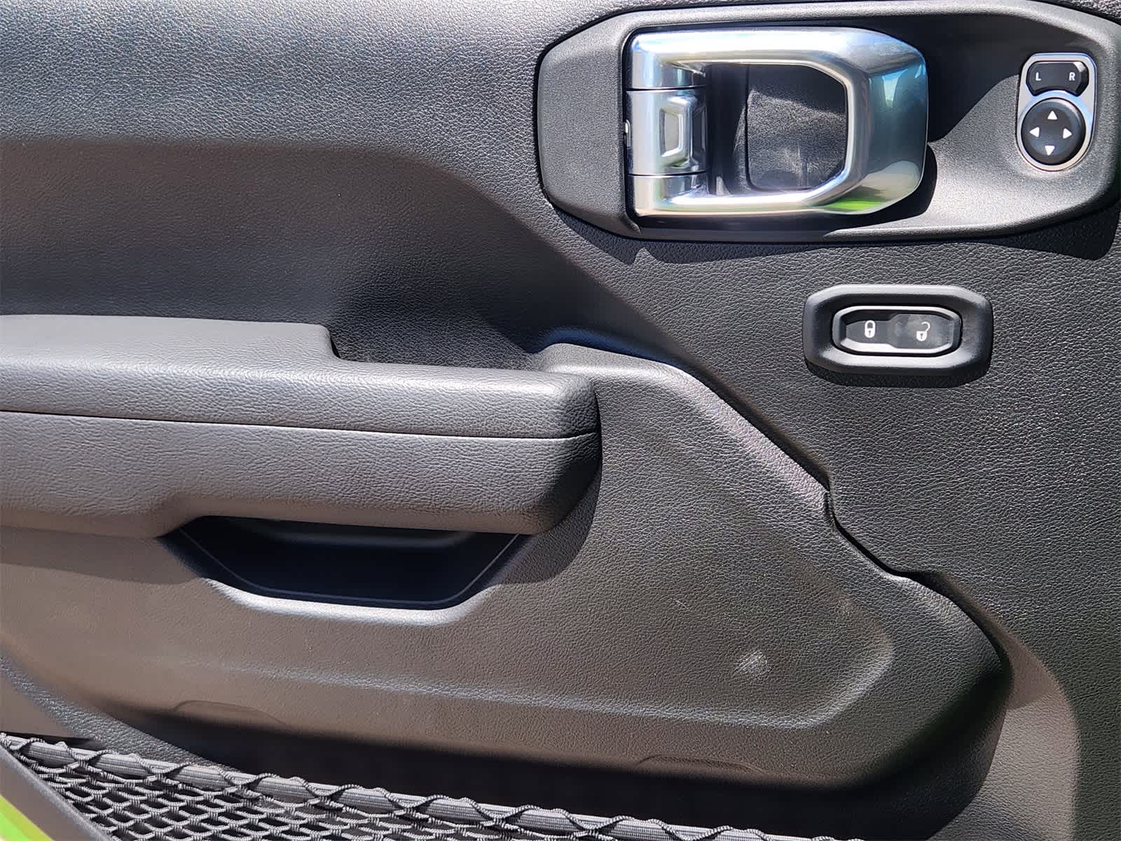 Thumbnail: 2025 Jeep Wrangler - 19