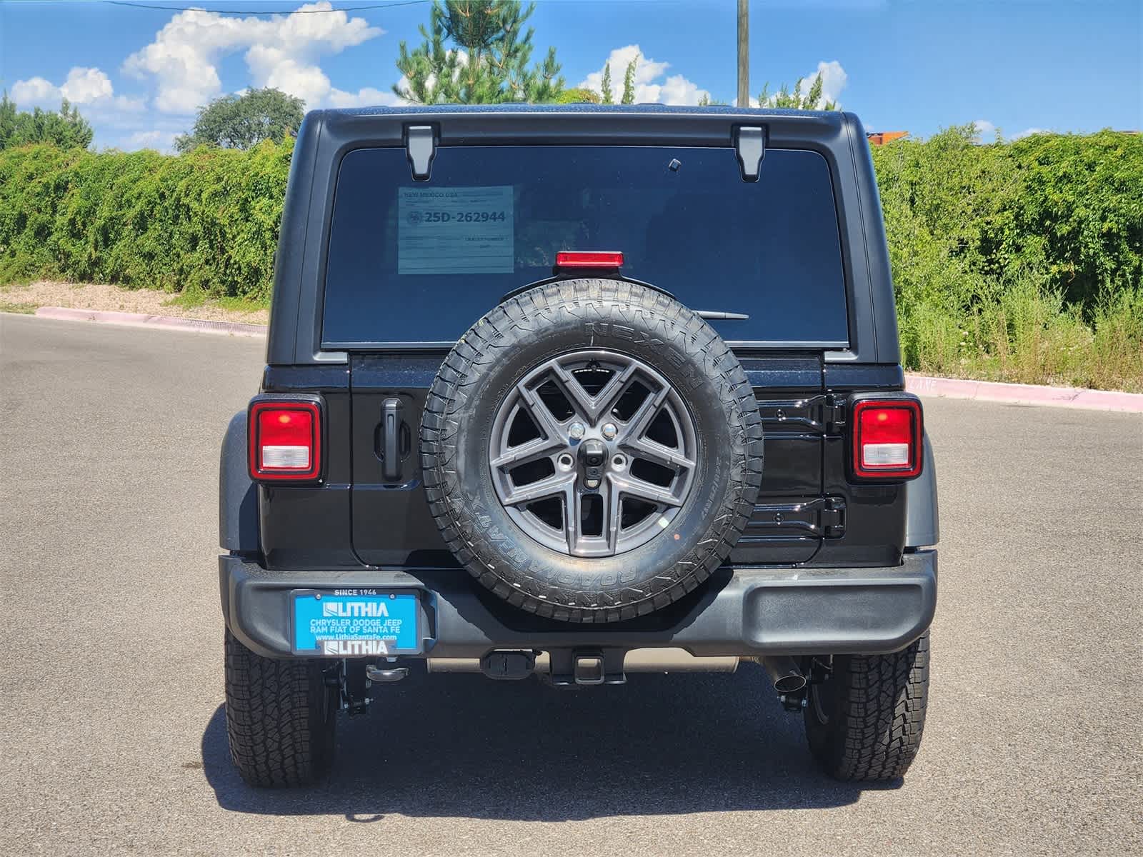 Thumbnail: 2025 Jeep Wrangler - 6