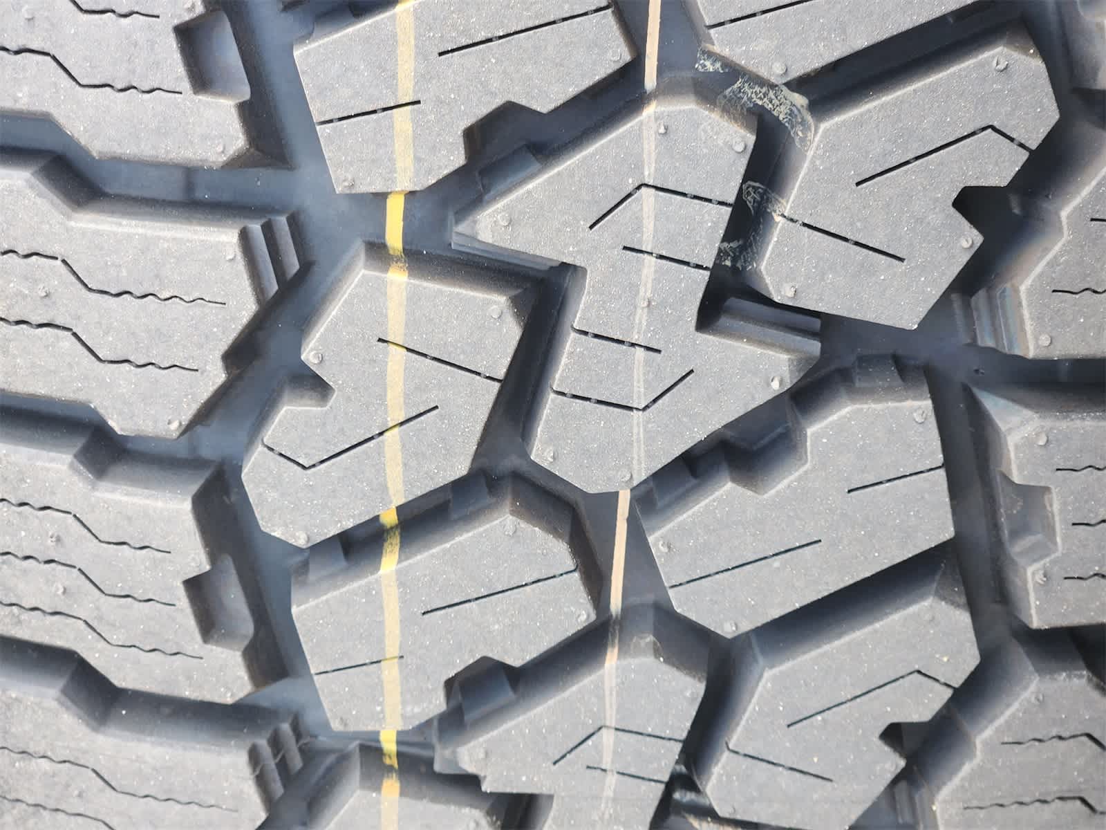 Thumbnail: 2025 Jeep Gladiator - 11