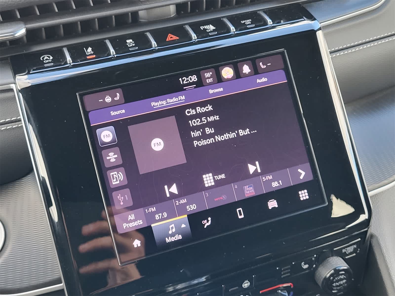 Thumbnail: 2024 Jeep Grand Cherokee - 16