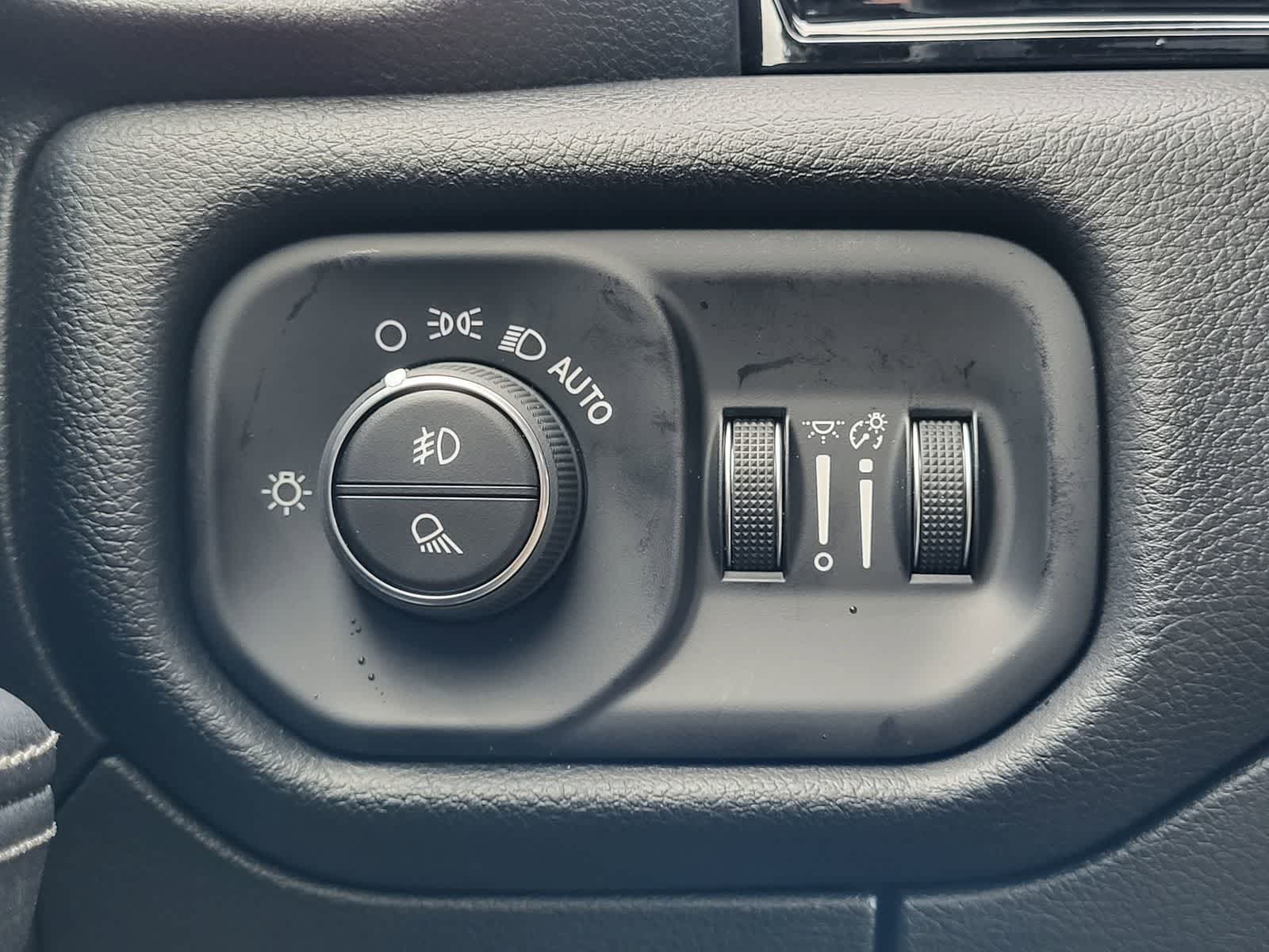 Thumbnail: 2026 RAM 1500 - 15