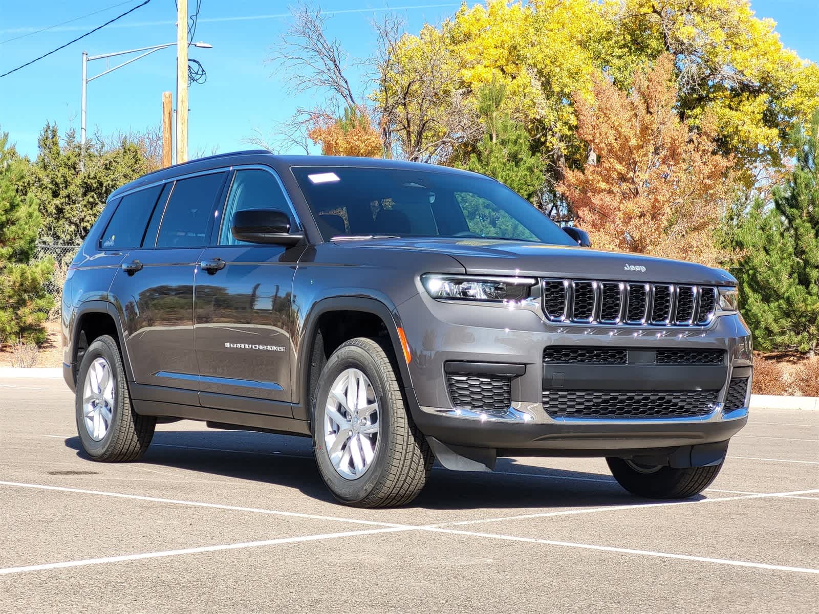 Thumbnail: 2025 Jeep Grand Cherokee L - 2